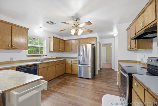 19411 S Champ Johnson Road, Bixby, OK 74008