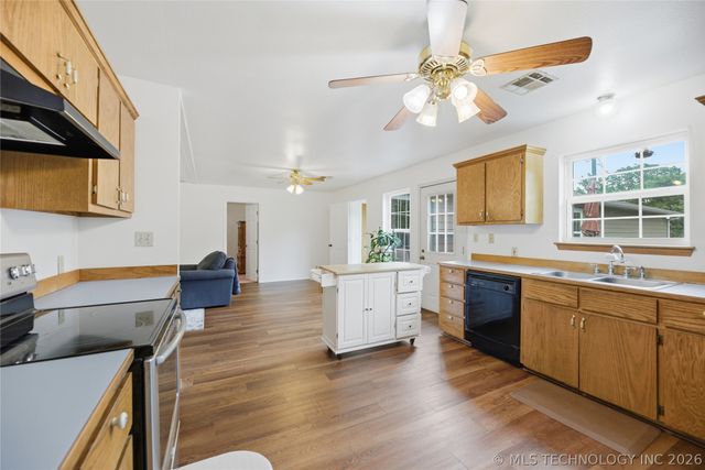 19411 S Champ Johnson Road, Bixby, OK 74008