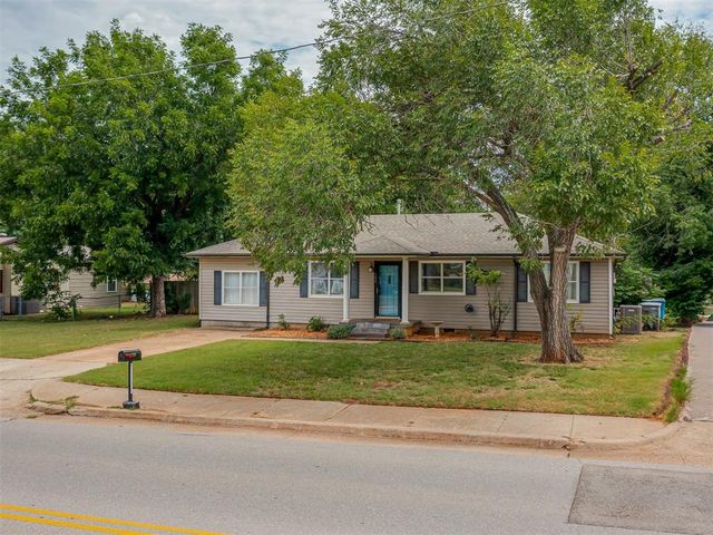 300 N Fretz Avenue, Edmond, OK 73003