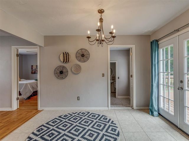 300 N Fretz Avenue, Edmond, OK 73003