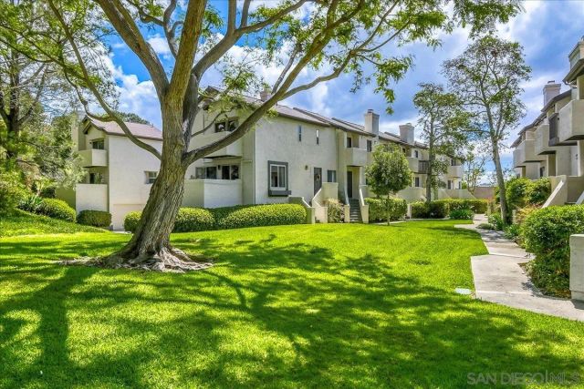 1262 River Glen Row 19, San Diego, CA 92111
