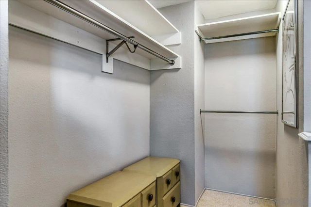 1262 River Glen Row 19, San Diego, CA 92111