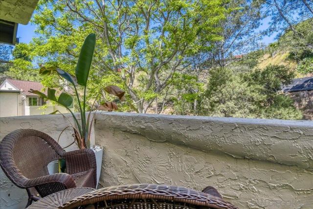 1262 River Glen Row 19, San Diego, CA 92111