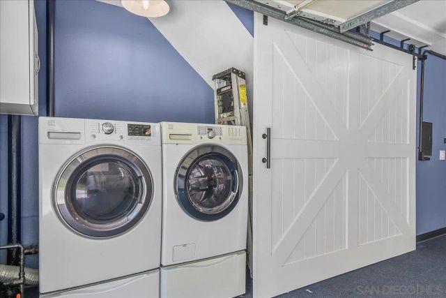 1262 River Glen Row 19, San Diego, CA 92111