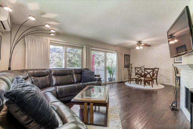 1262 River Glen Row 19, San Diego, CA 92111