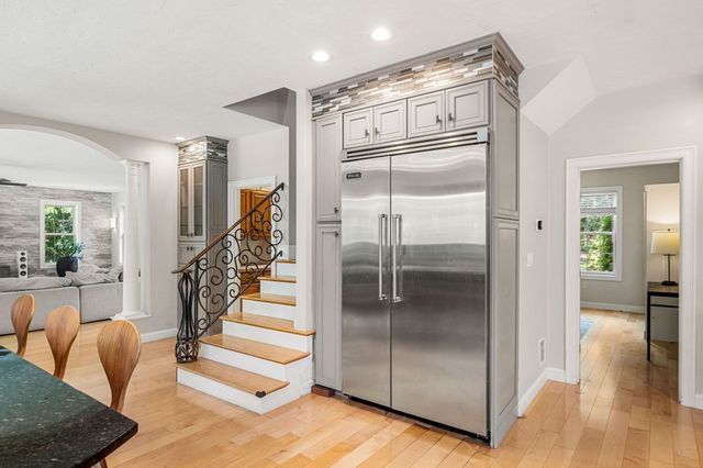 9 Grandview Rd, North Reading, MA 01864