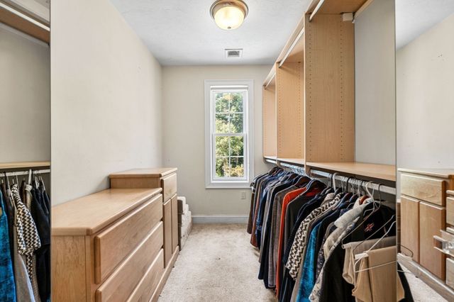 9 Grandview Rd, North Reading, MA 01864