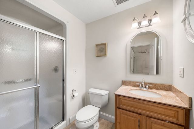 9 Grandview Rd, North Reading, MA 01864