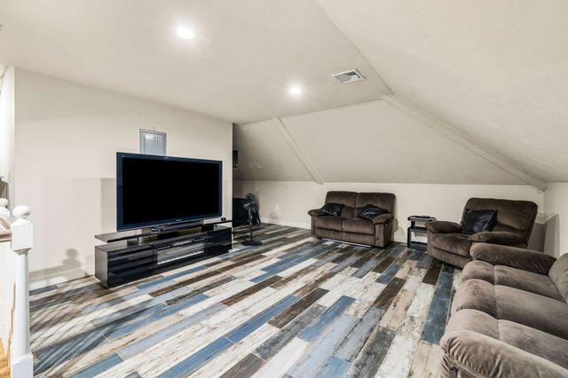 9 Grandview Rd, North Reading, MA 01864