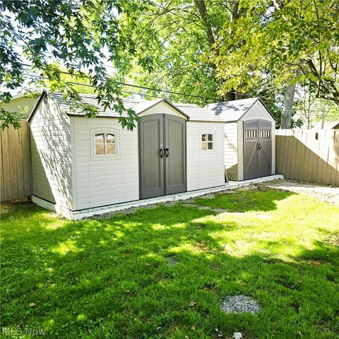 425 Bridle Lane, Berea, OH 44017