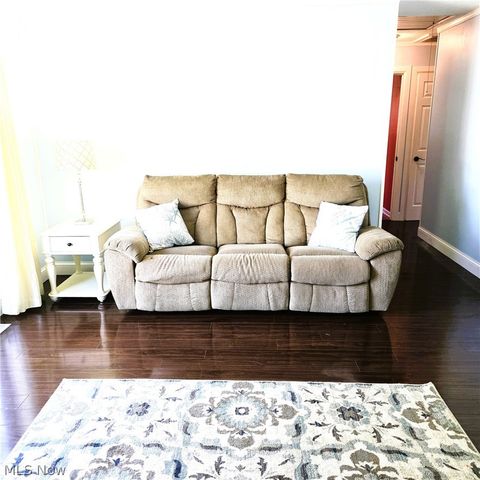 425 Bridle Lane, Berea, OH 44017