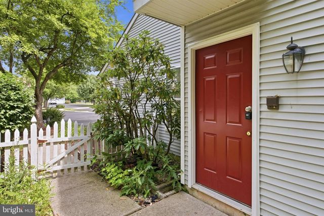 1652 COVINGTON RD, Yardley, PA 19067