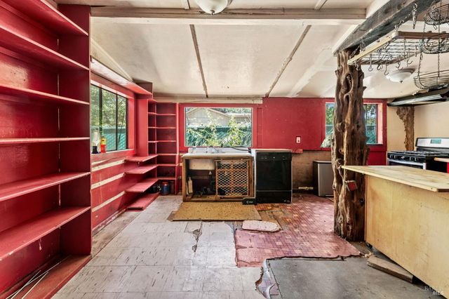 454 Della Ave, Willits, CA 95490