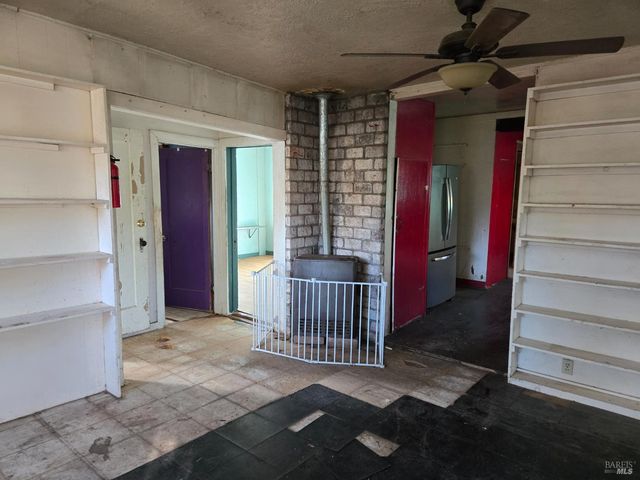 454 Della Ave, Willits, CA 95490