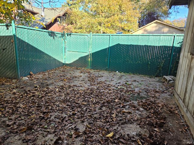 454 Della Ave, Willits, CA 95490