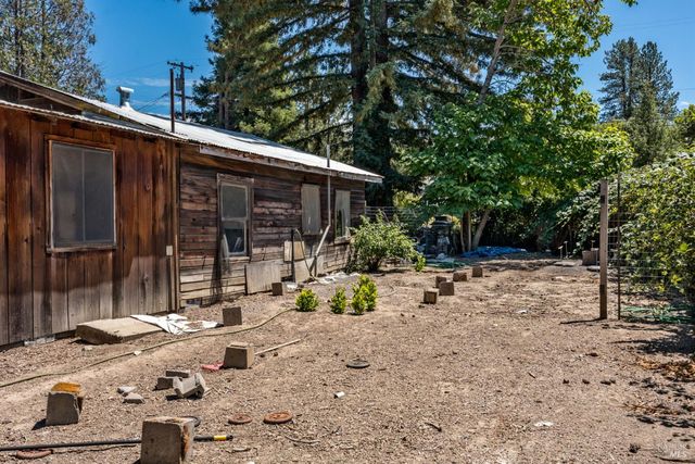 454 Della Ave, Willits, CA 95490