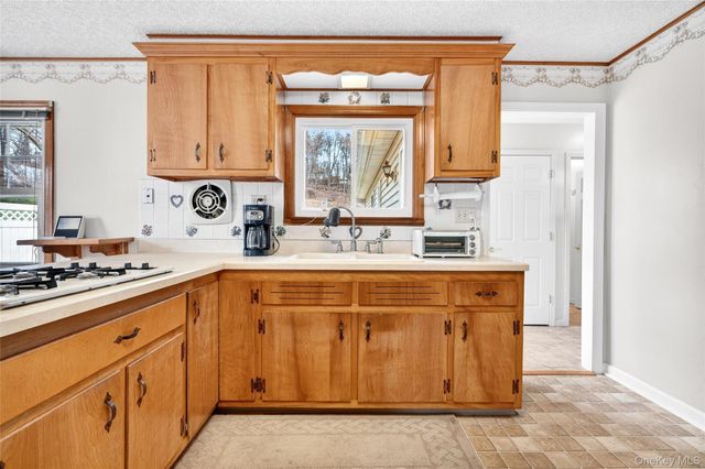 10 Cricketown Road, Stony Point, NY 10980