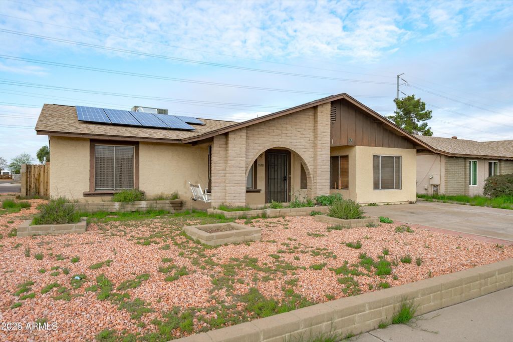 9618 N 66TH Drive, Glendale, AZ 85302 — photo 2