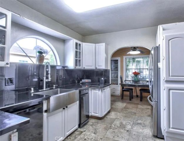 1335 S Woods, Los Angeles, CA 90022