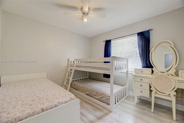 7454 NW 48th Pl, Lauderhill, FL 33319