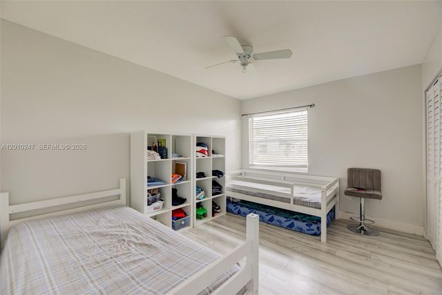 7454 NW 48th Pl, Lauderhill, FL 33319