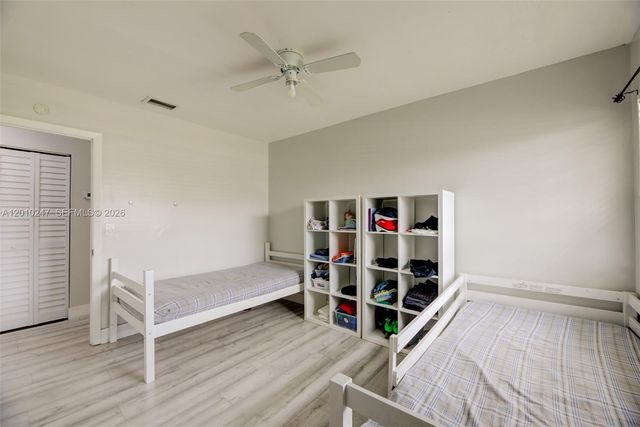7454 NW 48th Pl, Lauderhill, FL 33319