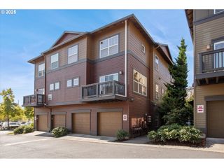 1000 Sw 170TH Ave 201, Beaverton, OR 97003