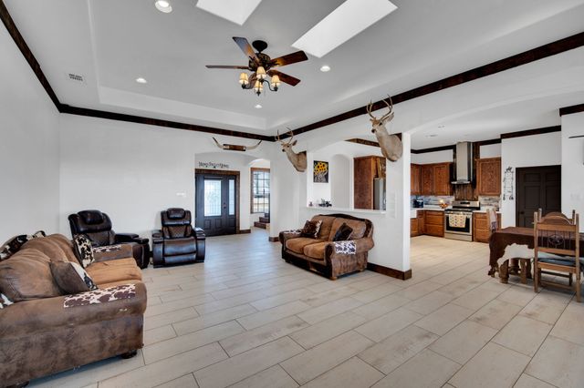 1015 Curry Road, Waxahachie, TX 75167