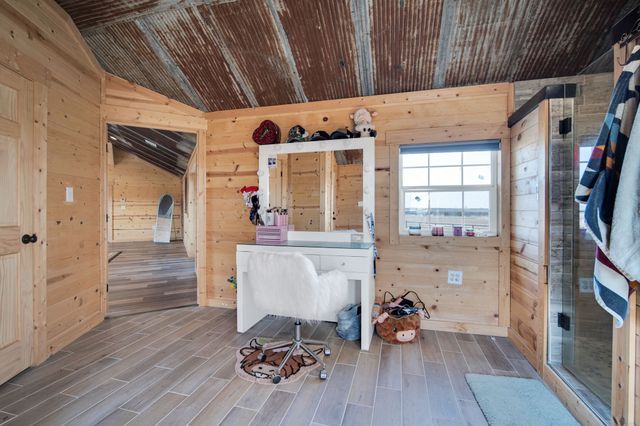 1015 Curry Road, Waxahachie, TX 75167