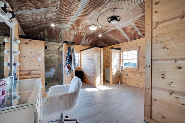 1015 Curry Road, Waxahachie, TX 75167