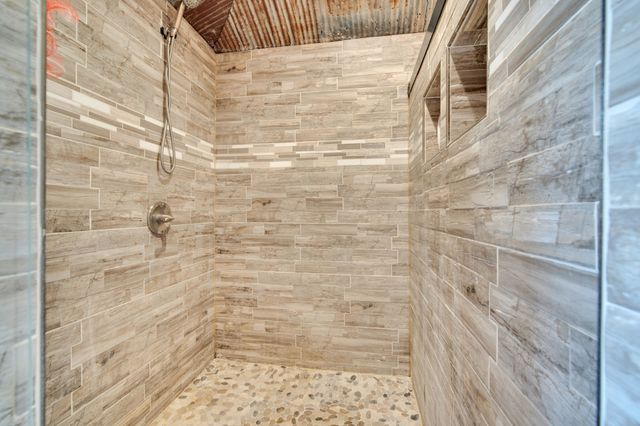 1015 Curry Road, Waxahachie, TX 75167