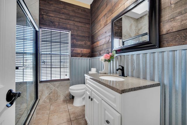 1015 Curry Road, Waxahachie, TX 75167