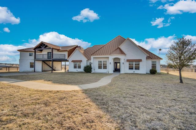 1015 Curry Road, Waxahachie, TX 75167