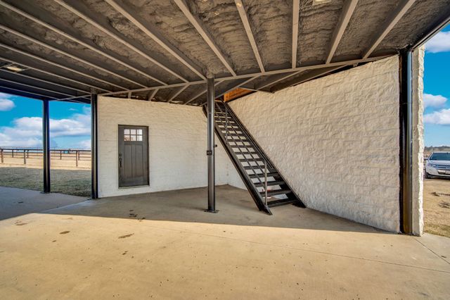 1015 Curry Road, Waxahachie, TX 75167