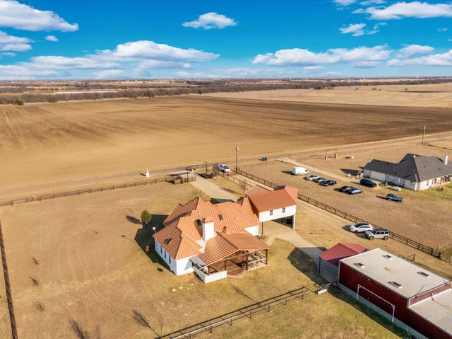 1015 Curry Road, Waxahachie, TX 75167