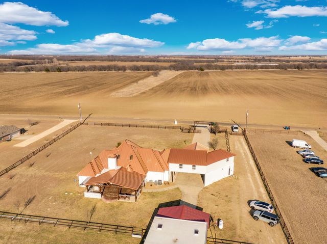 1015 Curry Road, Waxahachie, TX 75167