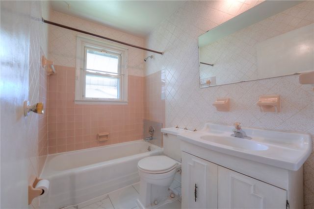 105 Mt. Pleasant Blvd., Manor, PA 15642