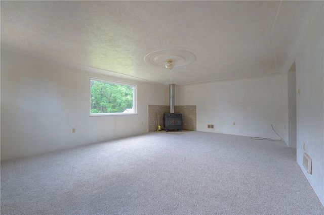 105 Mt. Pleasant Blvd., Manor, PA 15642
