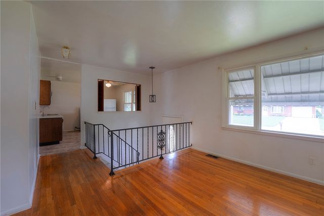 105 Mt. Pleasant Blvd., Manor, PA 15642