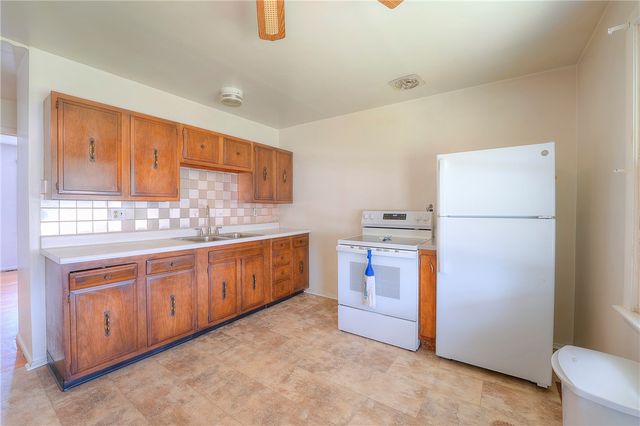 105 Mt. Pleasant Blvd., Manor, PA 15642