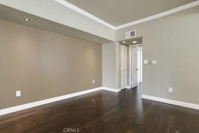 5220 Premiere Hills 222, Woodland Hills, CA 91364