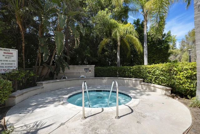 5220 Premiere Hills 222, Woodland Hills, CA 91364