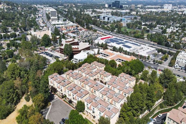 5220 Premiere Hills 222, Woodland Hills, CA 91364