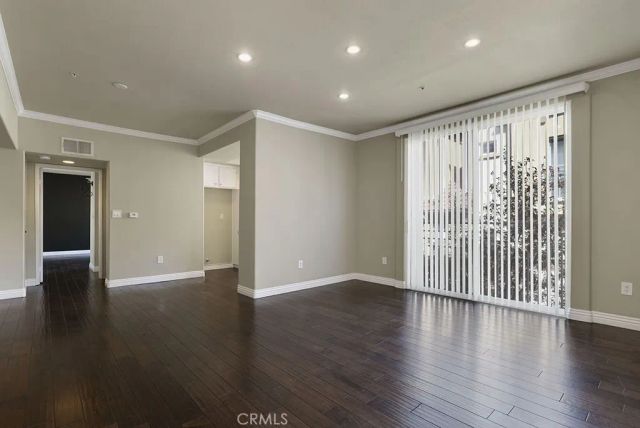 5220 Premiere Hills 222, Woodland Hills, CA 91364
