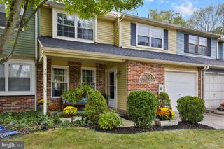 207 FOXWOOD LN, Marlton, NJ 08053