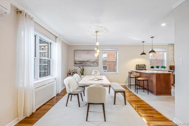 162-01 Powells Cove Boulevard 2D, Beechhurst, NY 11357