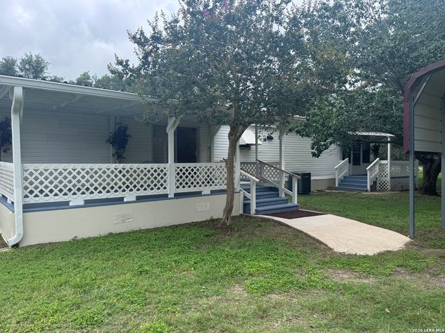 111 Santa Gertrudis, Sutherland Springs, TX 78161