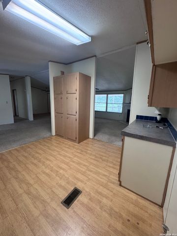 111 Santa Gertrudis, Sutherland Springs, TX 78161