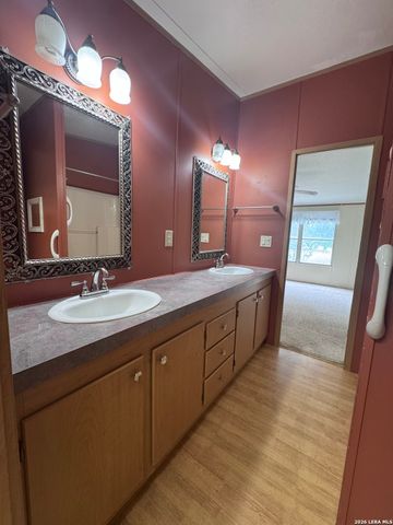 111 Santa Gertrudis, Sutherland Springs, TX 78161