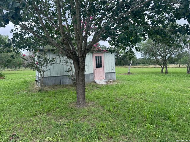 111 Santa Gertrudis, Sutherland Springs, TX 78161